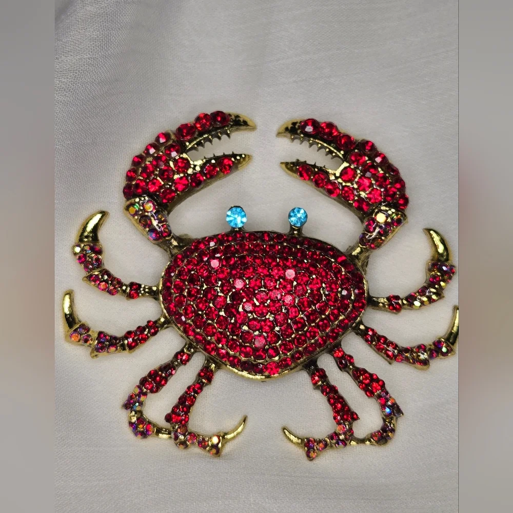 Fanciful Red Rhibestone Crab Brooch - Picture 3 of 5